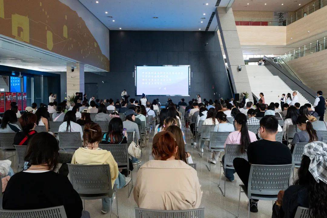 第十四屆全國(guó)美術(shù)作品展覽部分進(jìn)京作品巡展至河南