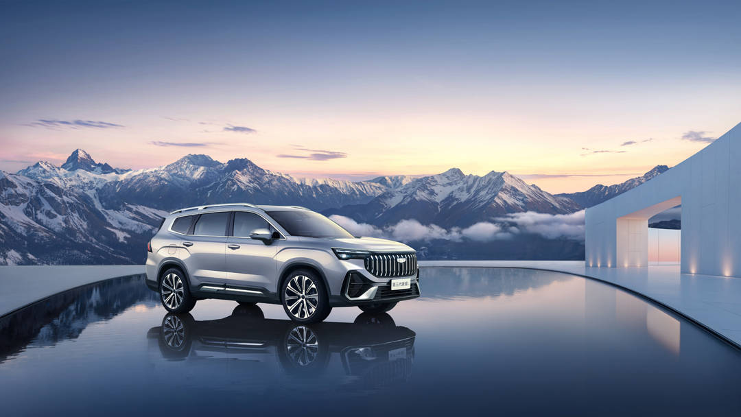 大家庭全能SUV 吉利第三代豪越L亮相 提供5/6/7座布局可選